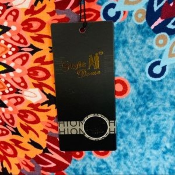 Style Dome floral Could Shoulder Dress Size Medium - Picture 5 of 8